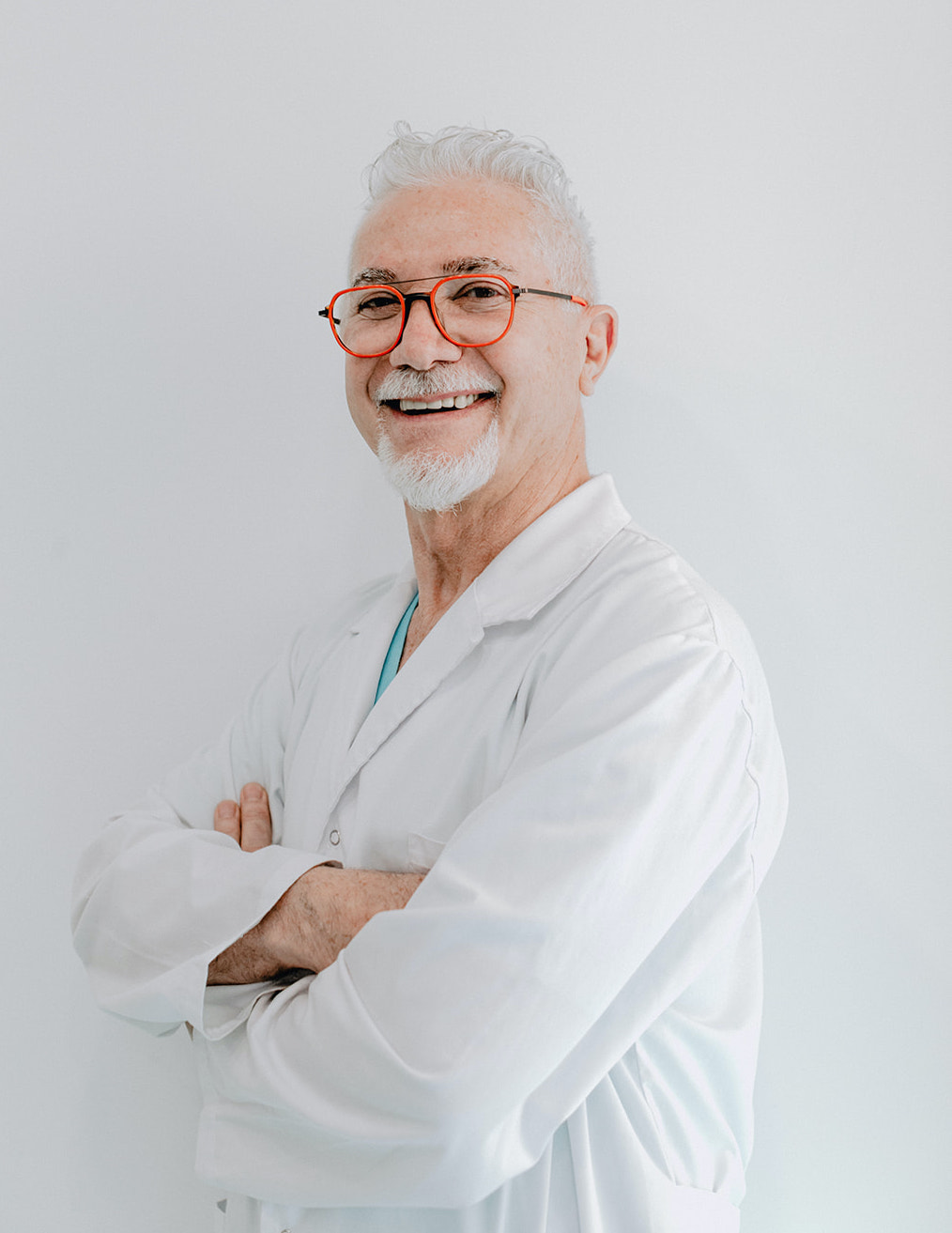Dr. Roy Camacho